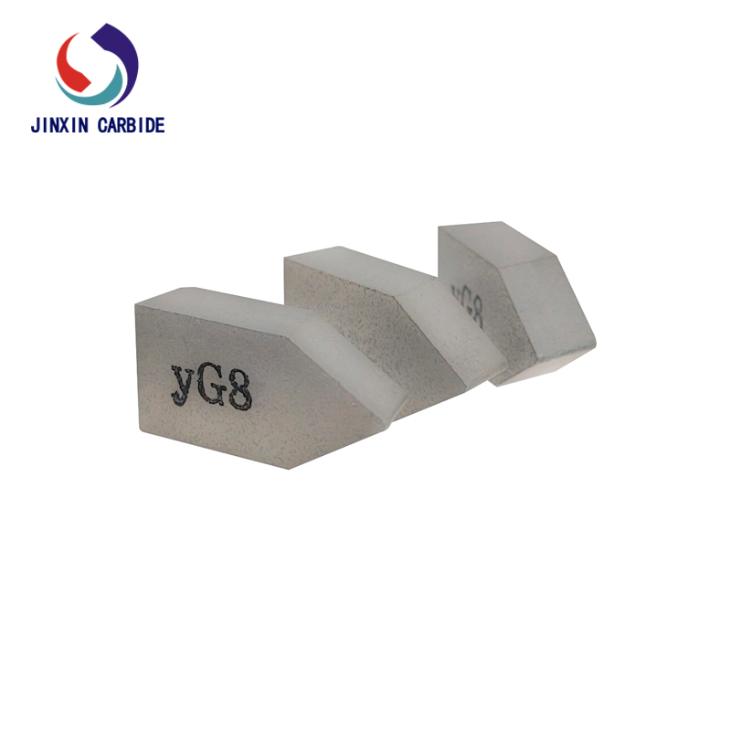 Inserções soldadas de carboneto de tungstênio YG8 C122 para torneamento de aço