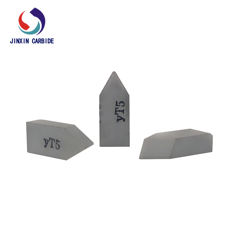 Inserções soldadas de carboneto de tungstênio YT5 C120 para ferramentas de torneamento de torno